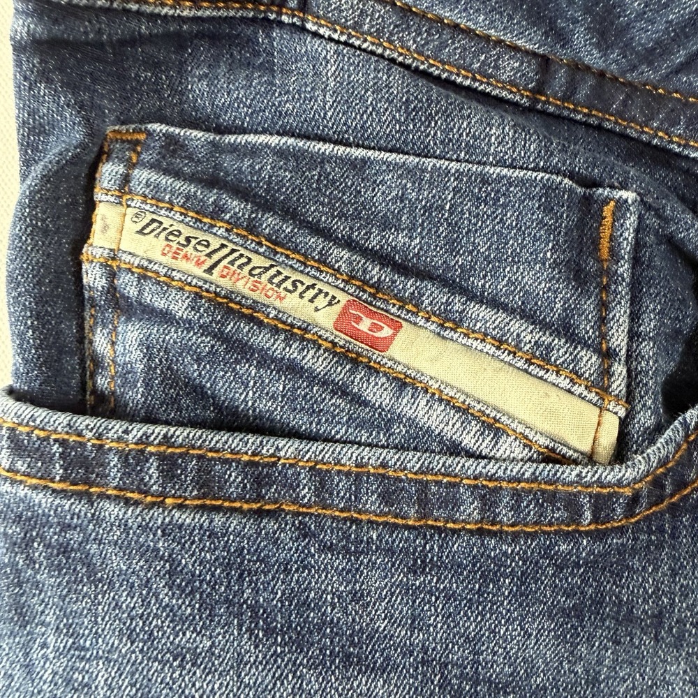 Diesel Buster Jeans Men's 38x30 Regular Slim Tapered Blue Denim A00894 RB062 - Picture 3 of 7